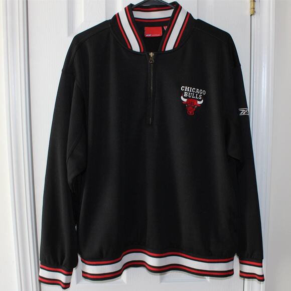 Vintage 90's Black Reebok Chicago Bulls NBA Varsity Zip-Up Jacket - Picture 2 of 6